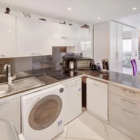 Studio Palais Rouaze 1 Mn Plage Croisette A0B176 Apartment Cannes